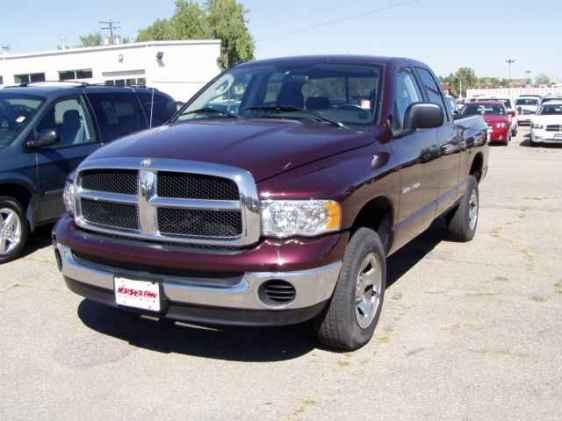 Fotky: Dodge Ram 1500 Quad Cab 4x4 SLT (foto, obrazky)