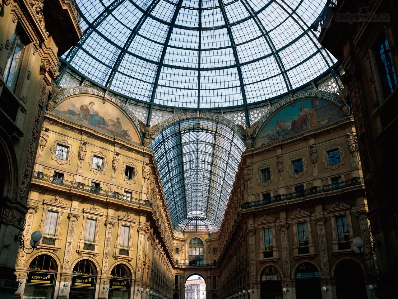 Foto: Victor Emmanuel Gallery, Milan, Italy