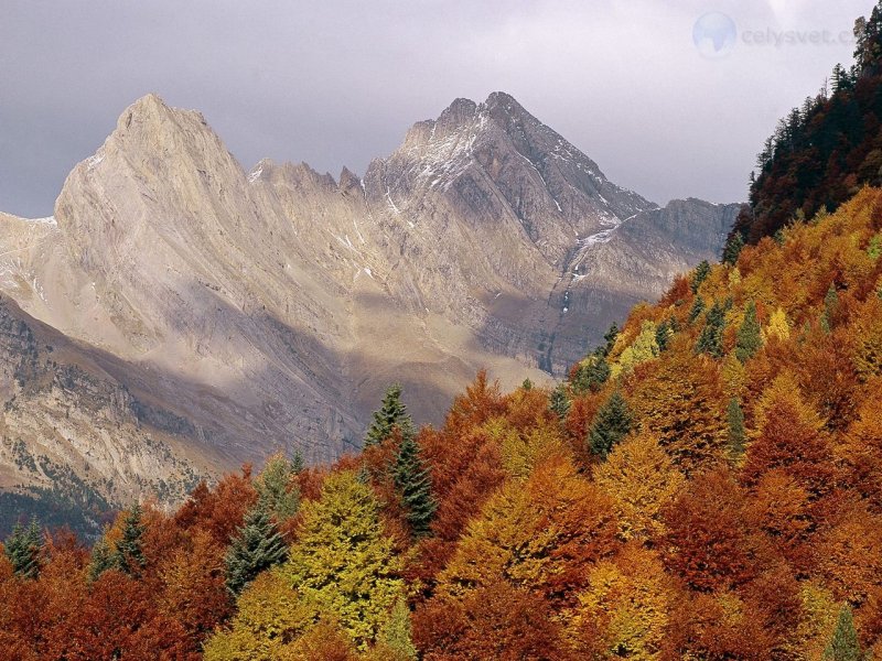 Foto: Pyrenees Valley, Huesca Province, Aragon, Spain